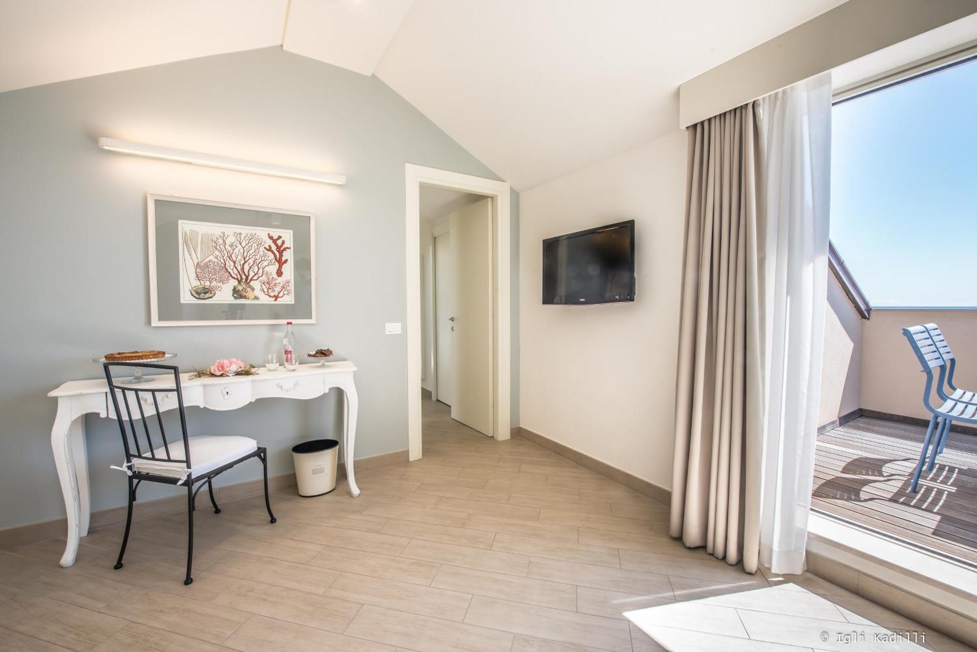 Hotel San Pietro Palace Finale Ligure Buitenkant foto