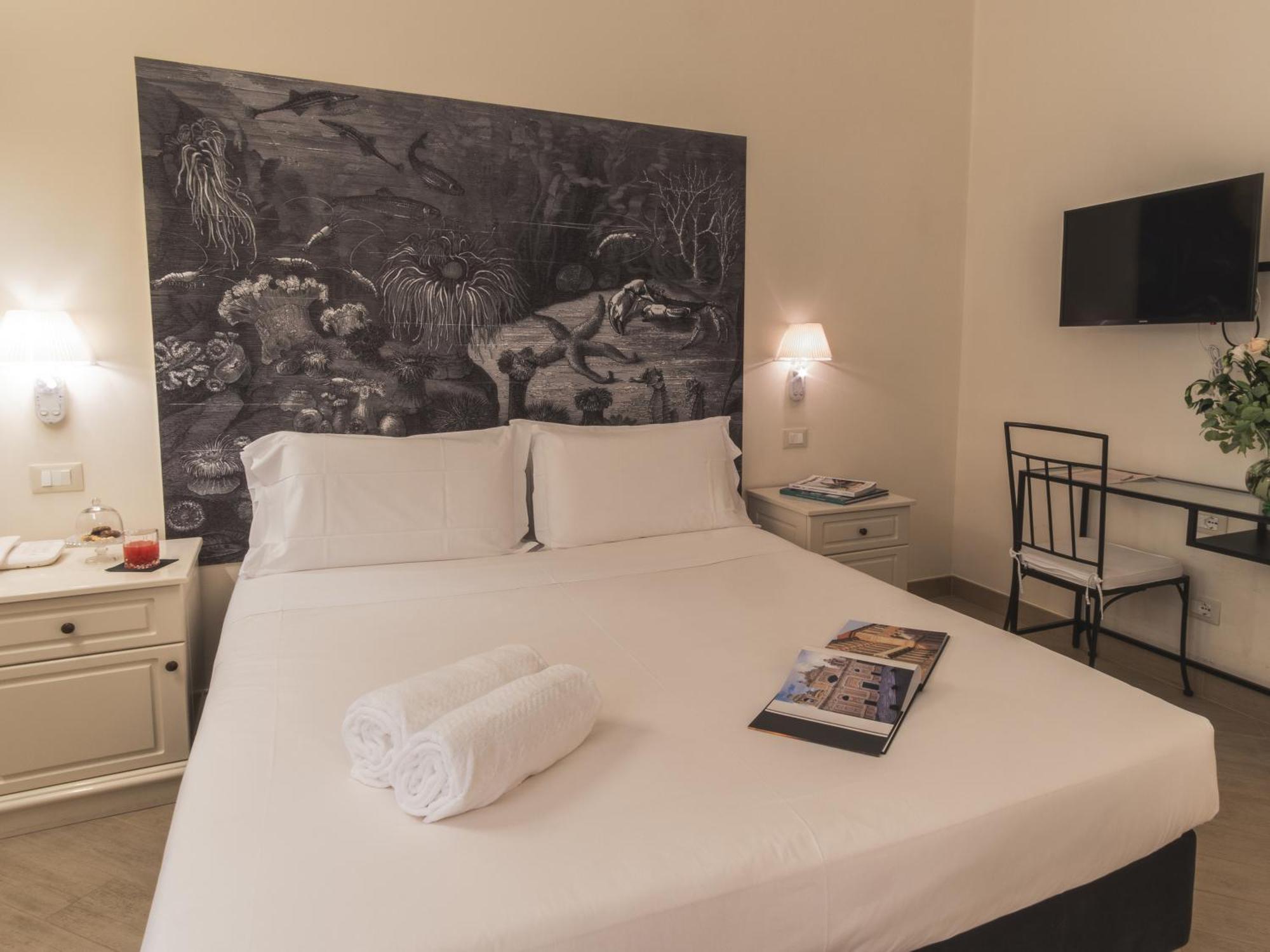 Hotel San Pietro Palace Finale Ligure Buitenkant foto