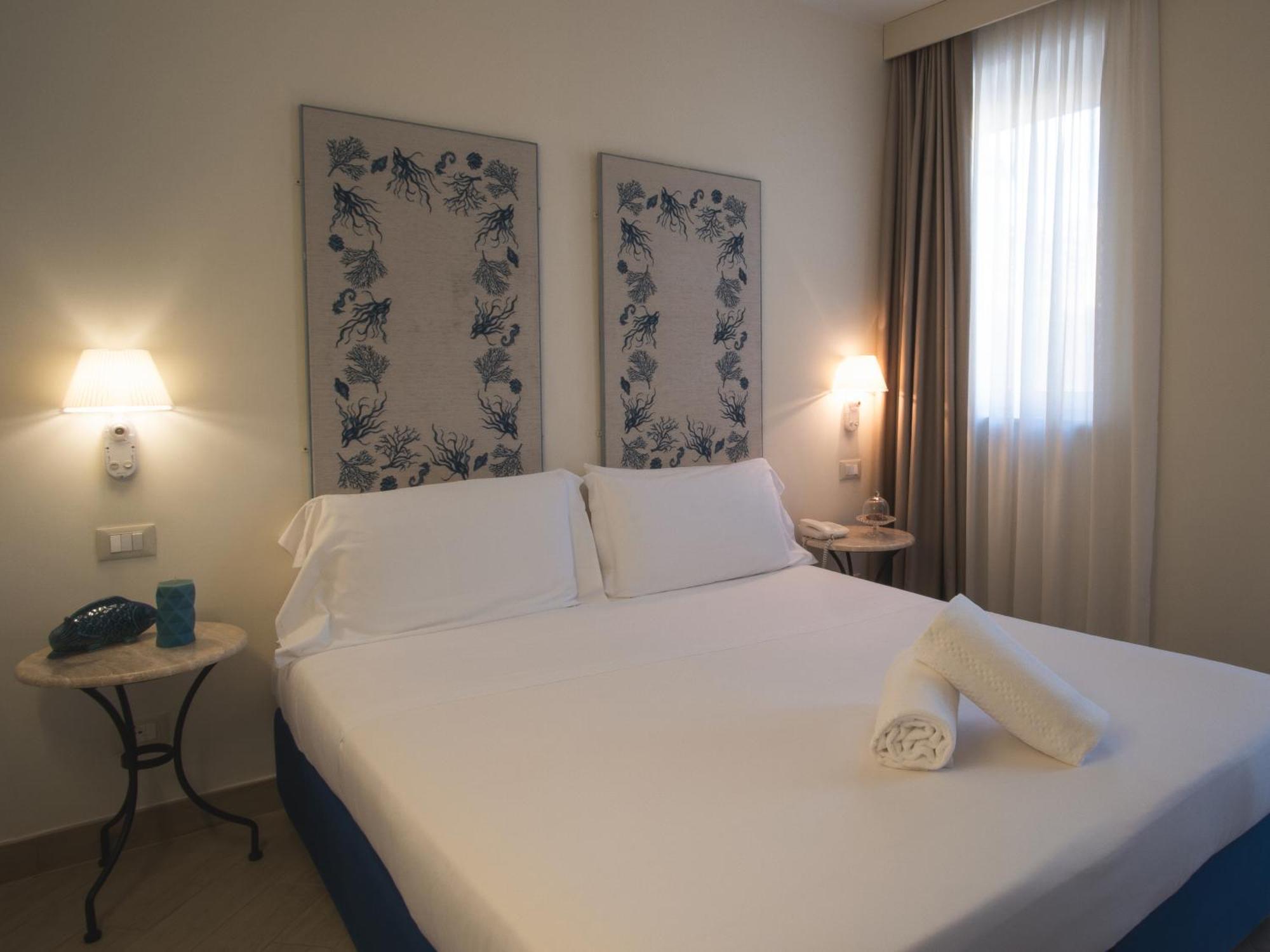 Hotel San Pietro Palace Finale Ligure Buitenkant foto