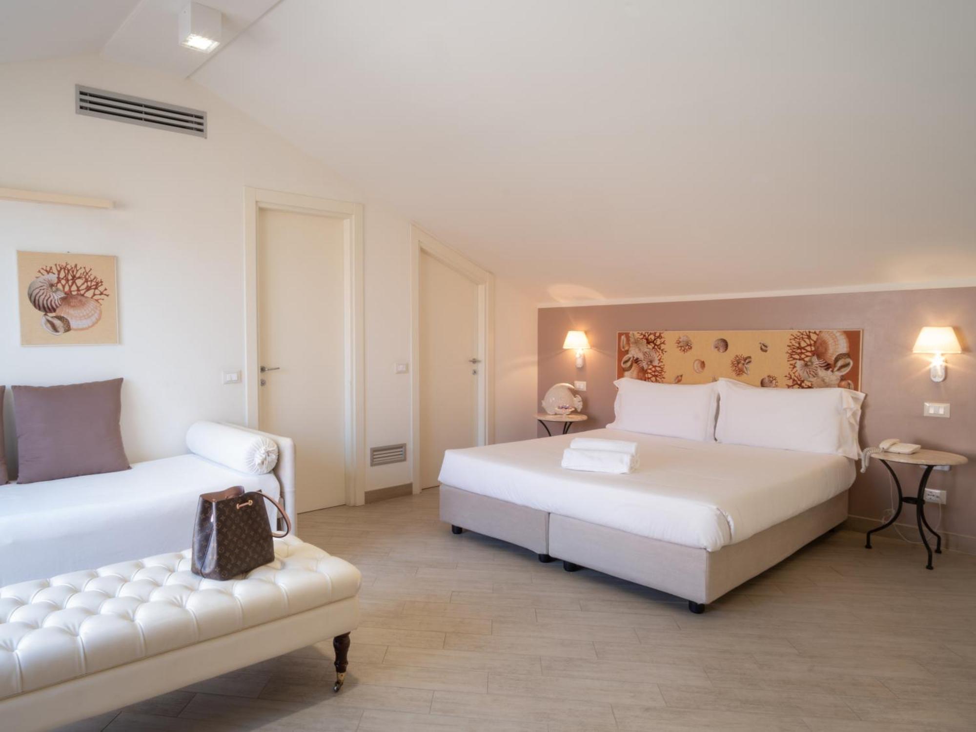 Hotel San Pietro Palace Finale Ligure Buitenkant foto