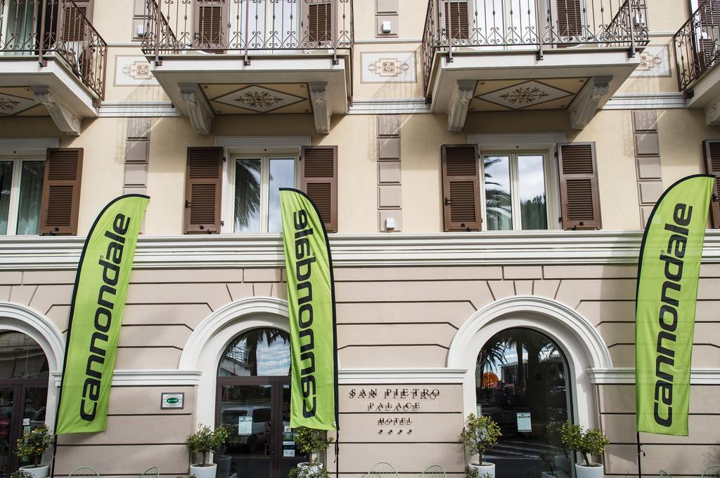 Hotel San Pietro Palace Finale Ligure Buitenkant foto