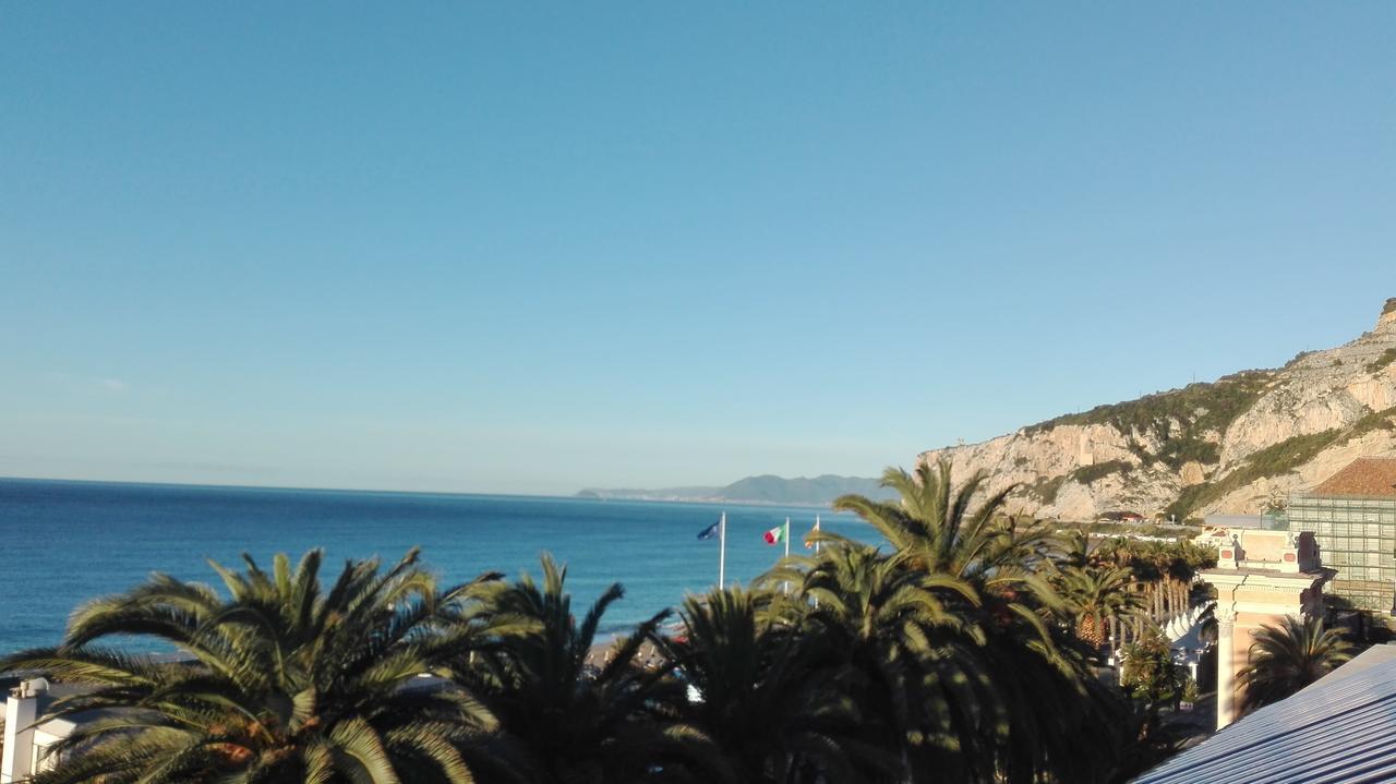 Hotel San Pietro Palace Finale Ligure Buitenkant foto